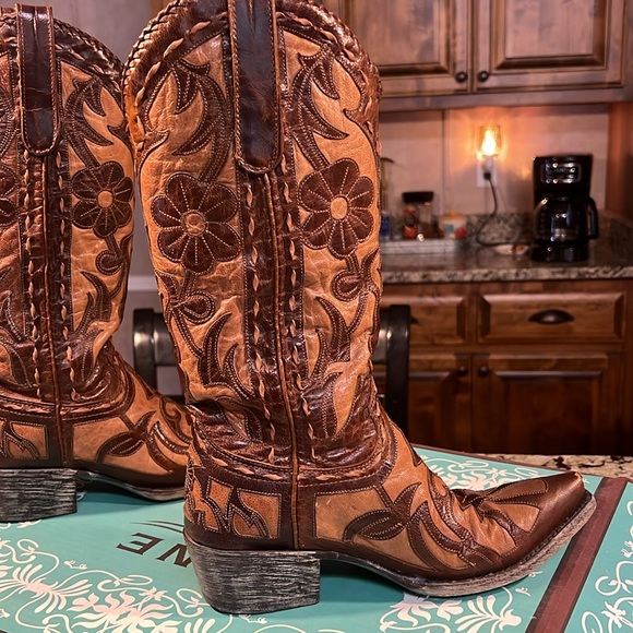 Lane Boots - Picture 8 of 10